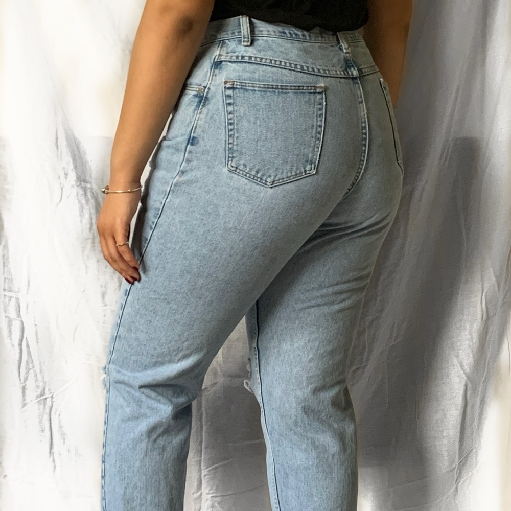 Distressed Wrangler Mom Jeans